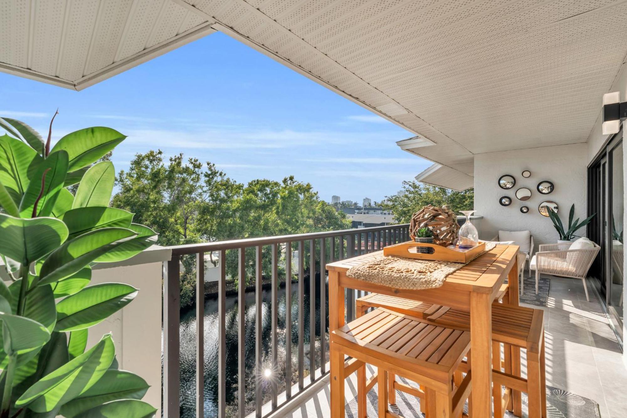 Park Shore Resort By Mike Z Rentals (Adults Only) North North Naples Eksteriør bilde