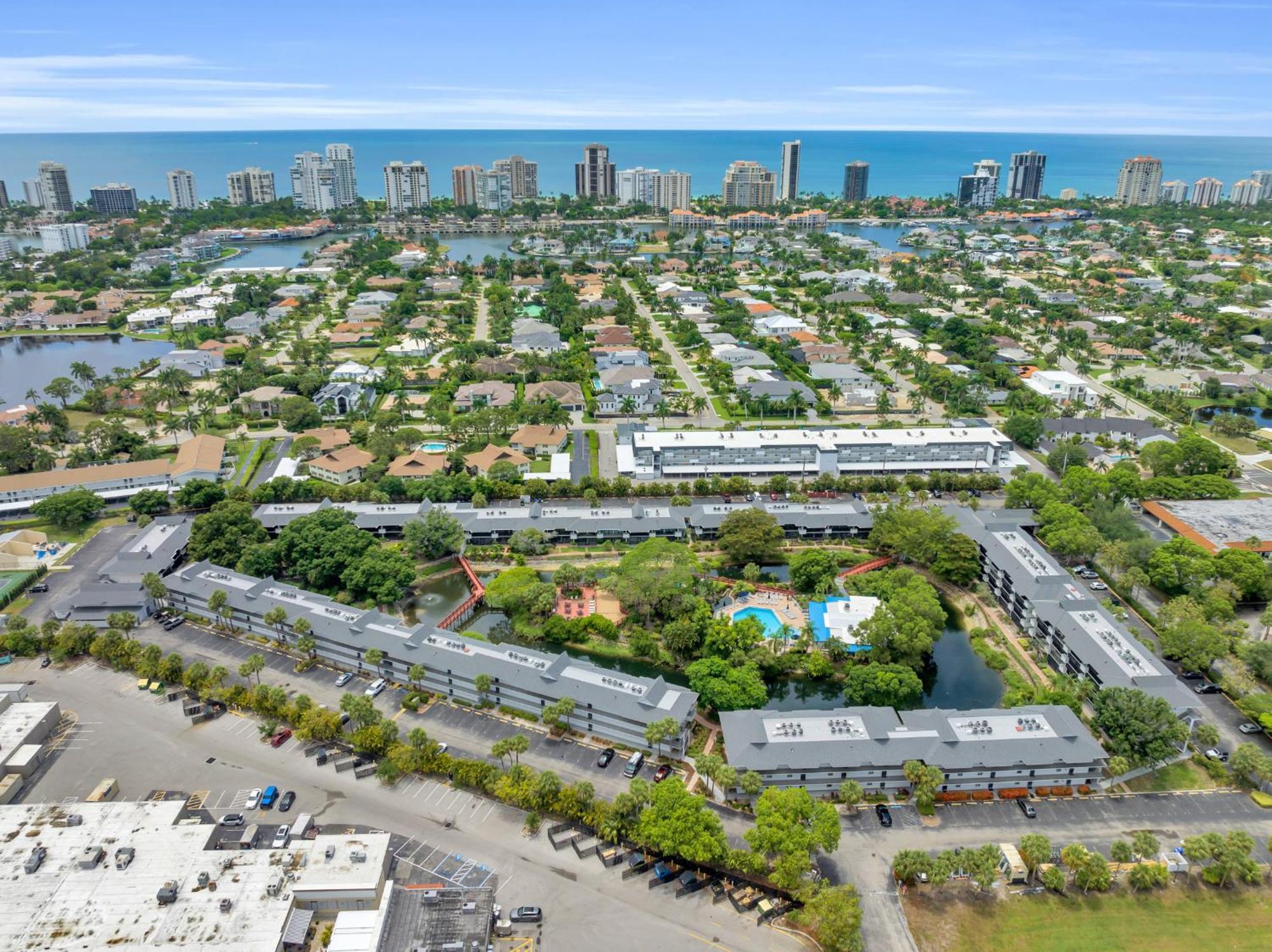 Park Shore Resort By Mike Z Rentals (Adults Only) North North Naples Eksteriør bilde